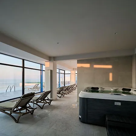 M47 Infinity * Mamaia